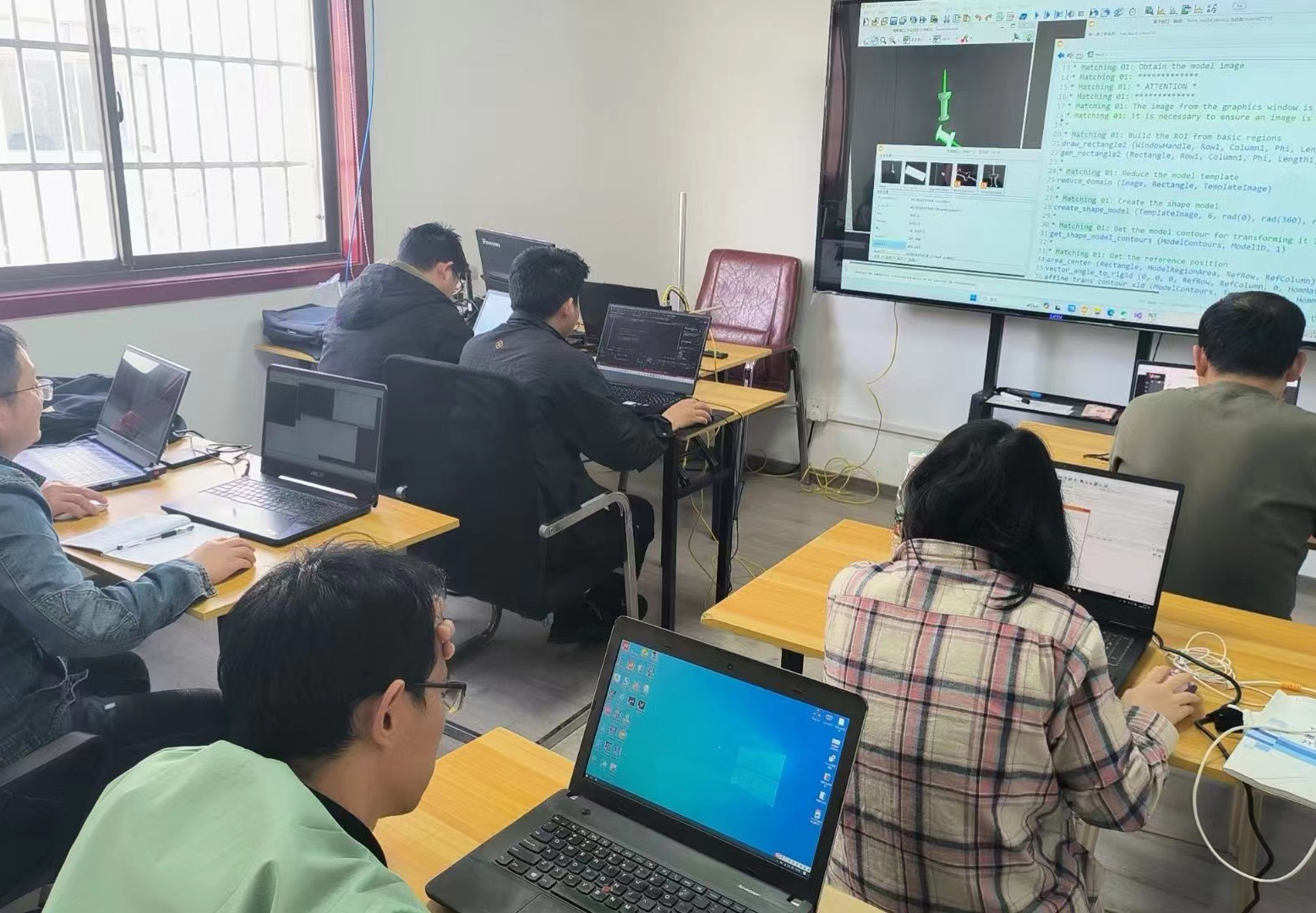 招生特急公告